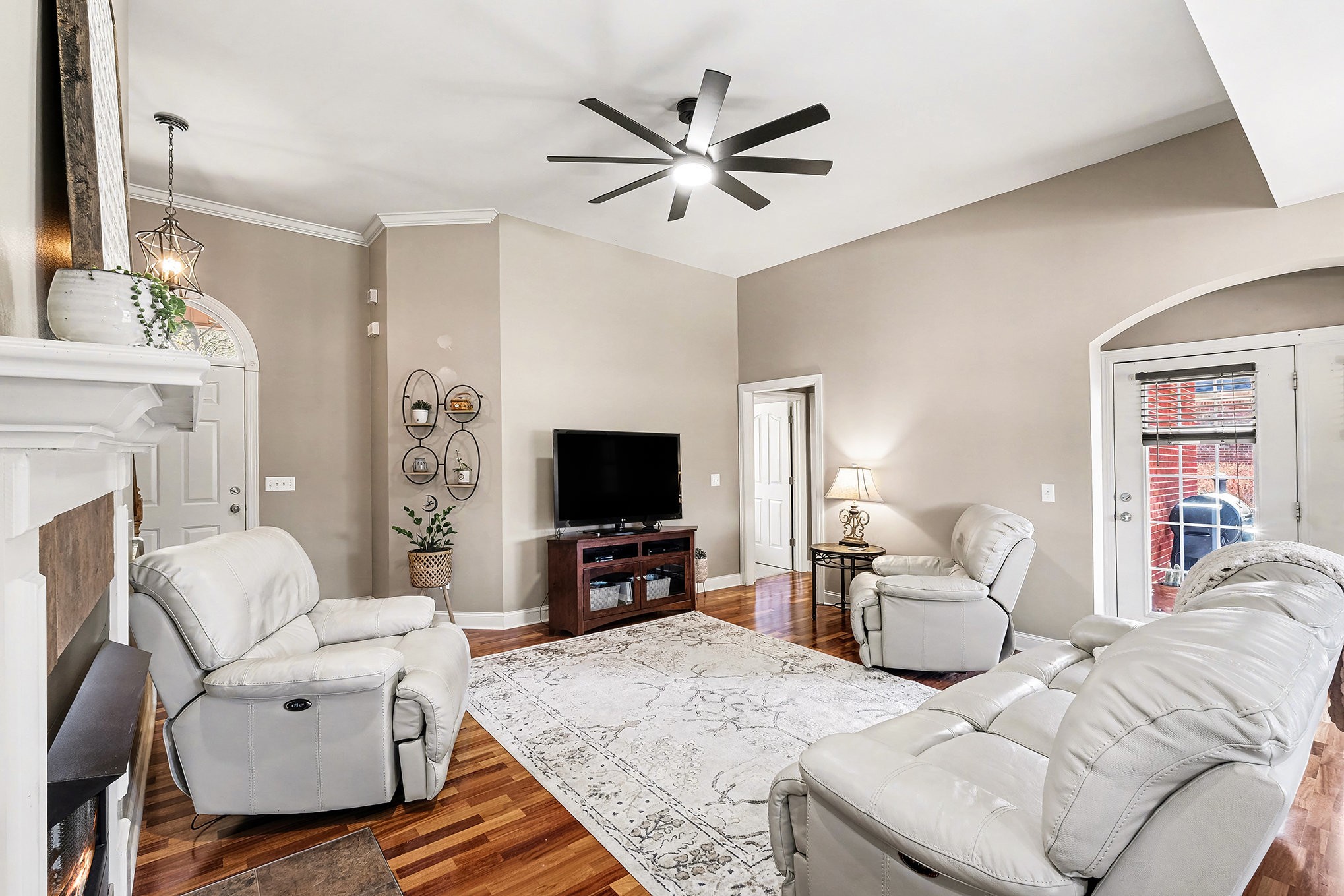 1238 Sam Johnson Road Columbia, TN 38401 - Photo 4 of 33