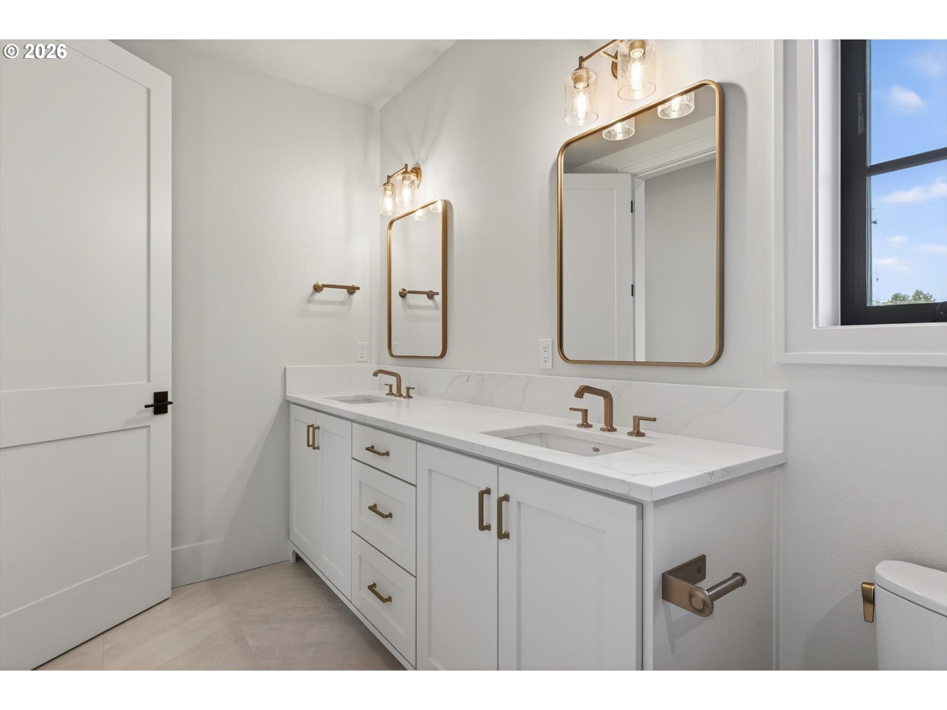 1050 Atwater Road Lake Oswego, OR 97034 - Photo 36 of 44