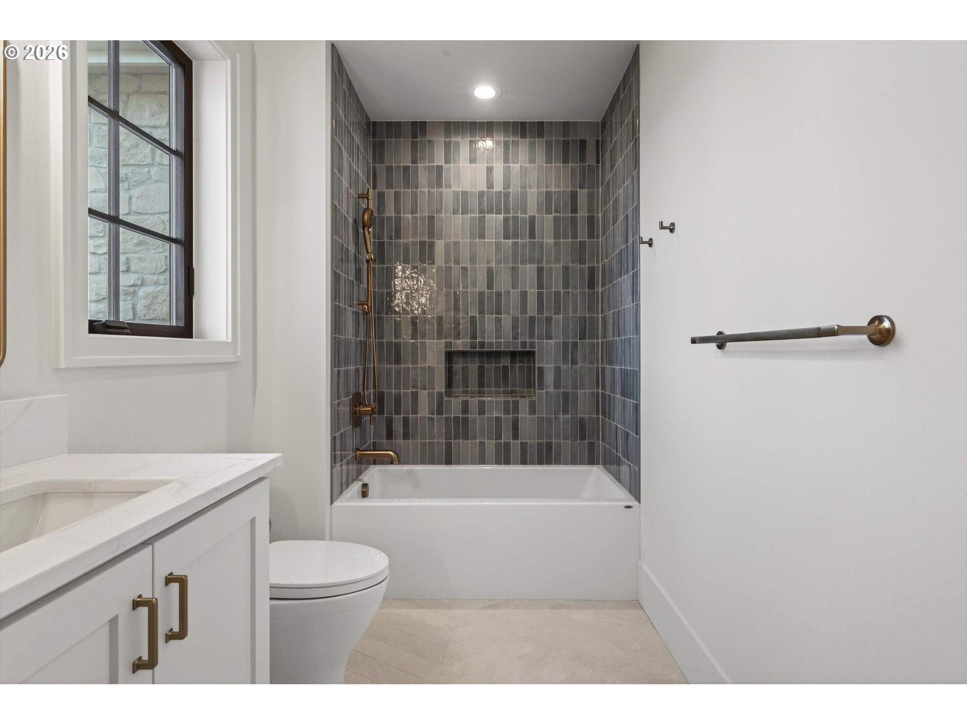 1050 Atwater Road Lake Oswego, OR 97034 - Photo 39 of 44