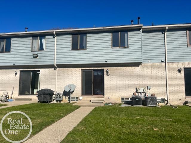 48504 Sugarbush Road New Baltimore, MI 48047 - Photo 1 of 19 50127995.JPG