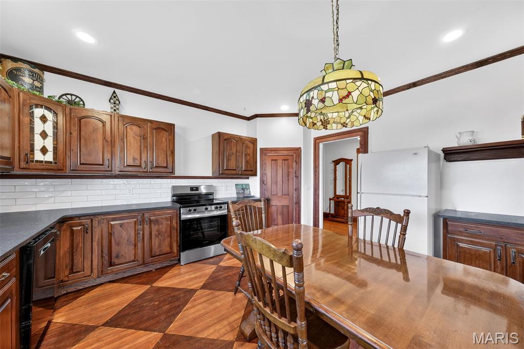 1011 Market Street Hermann, MO 65041 - Photo 7 of 46