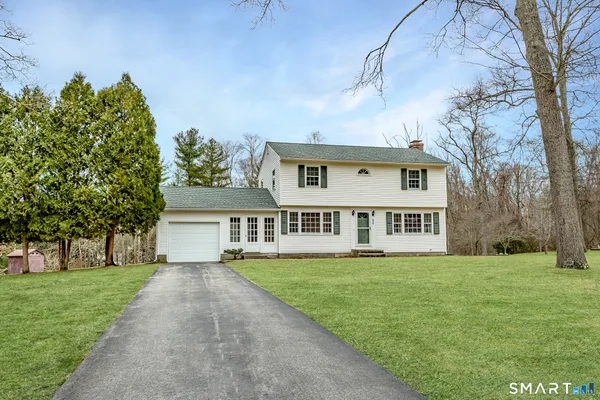 $387,000 | 3015 David Avenue, Killingly, CT 06239