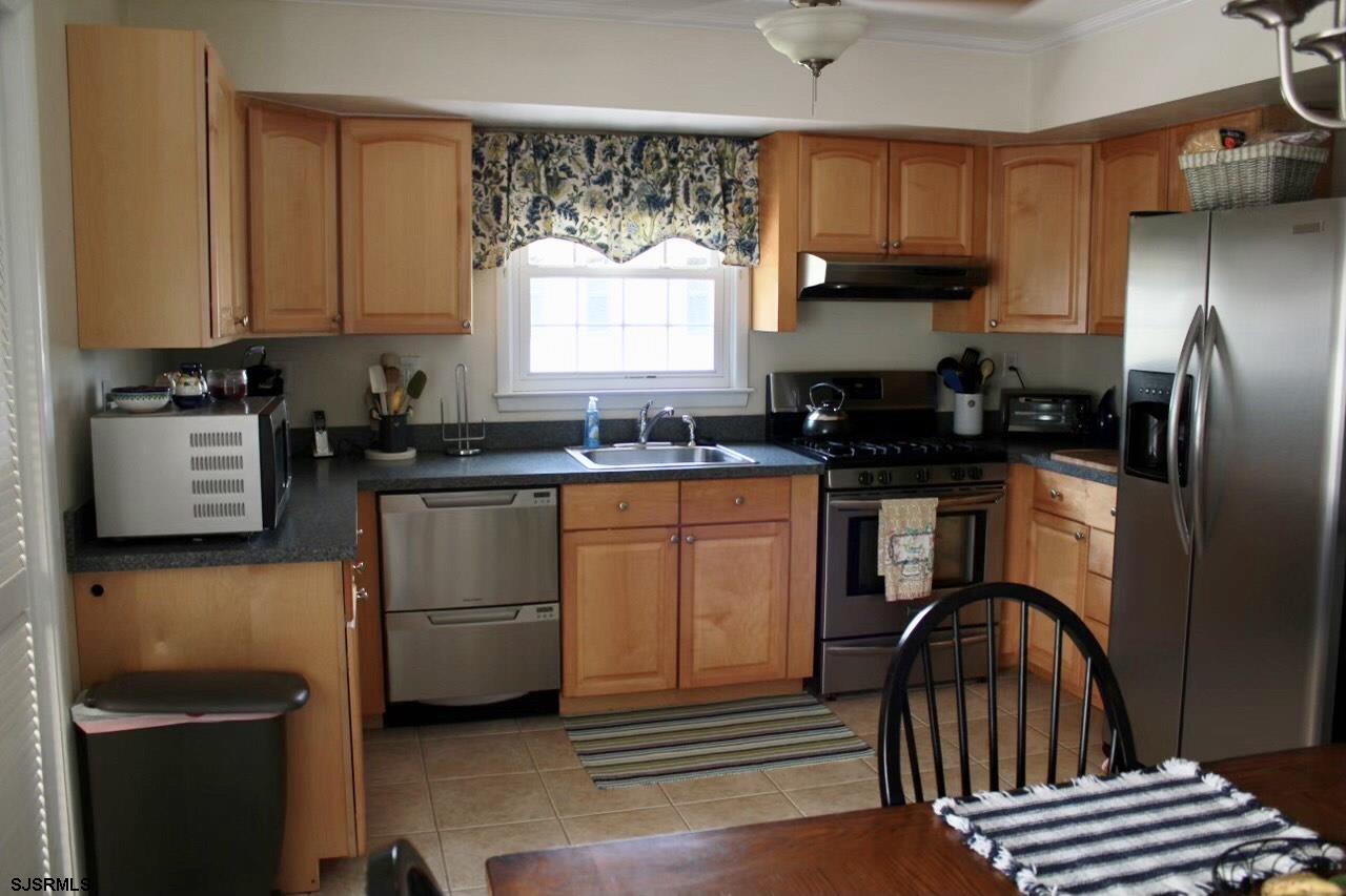 8 Rutgers Road Somers Point, NJ 08244 - Photo 4 of 16 Gallery Image 4
