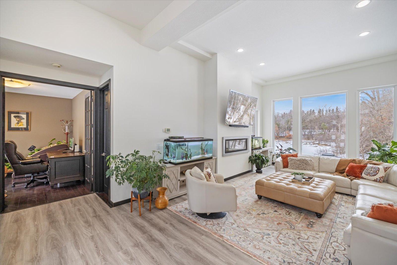 925 Cliff Road Eagan, MN 55123 - Photo 13 of 59