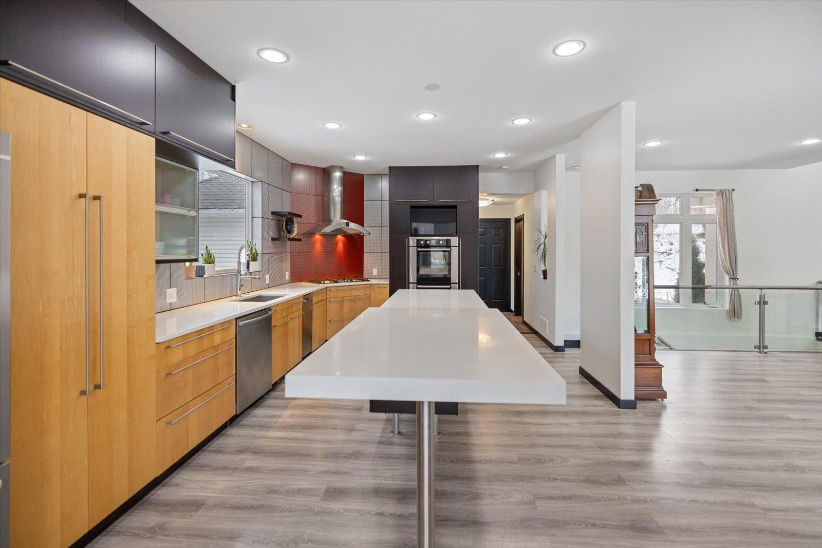 925 Cliff Road Eagan, MN 55123 - Photo 22 of 59