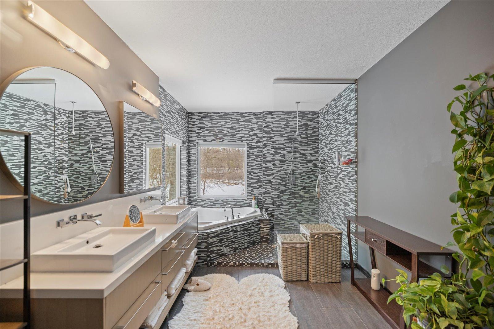 925 Cliff Road Eagan, MN 55123 - Photo 28 of 59