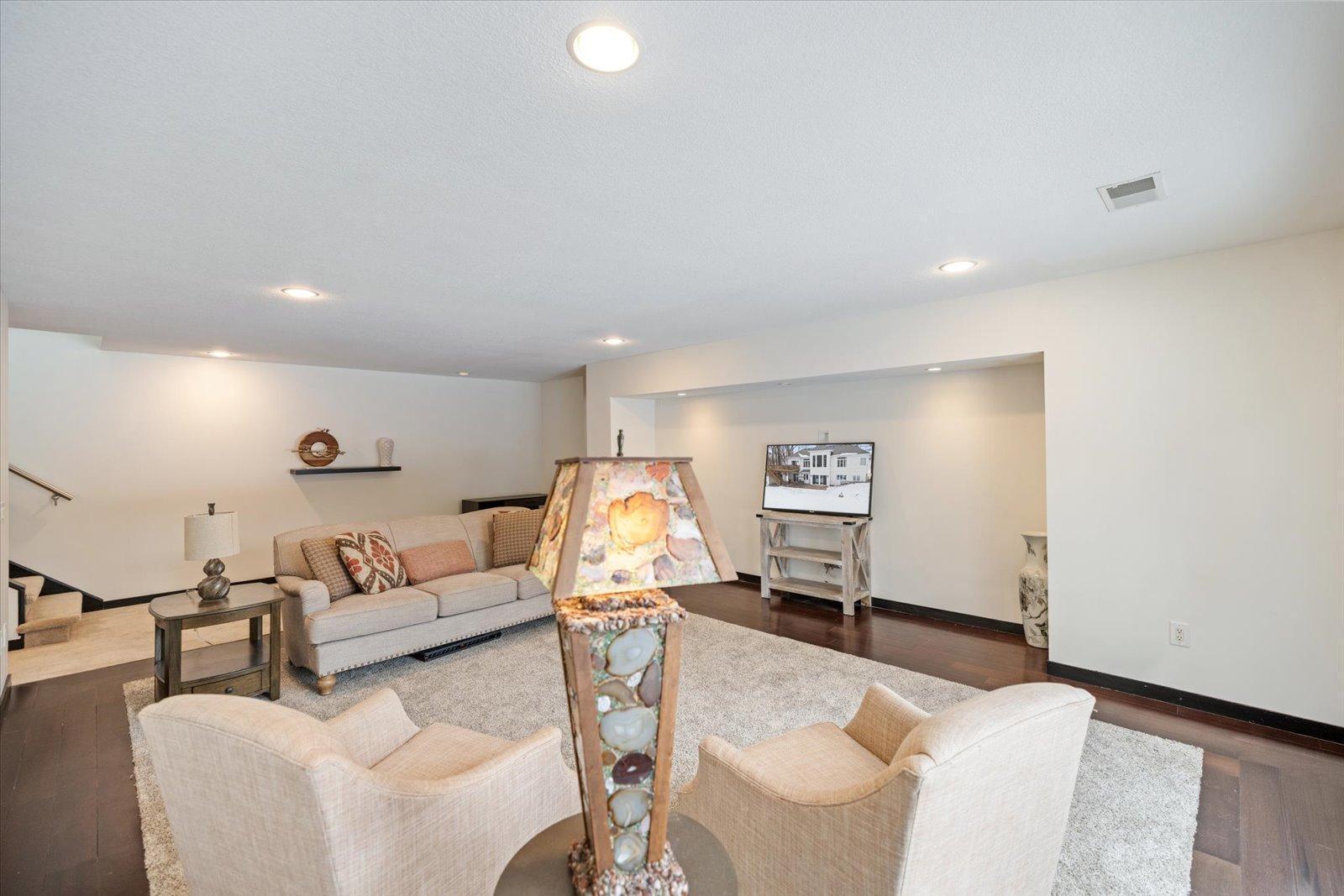 925 Cliff Road Eagan, MN 55123 - Photo 32 of 59