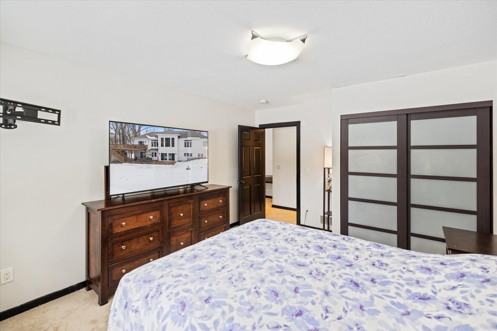 925 Cliff Road Eagan, MN 55123 - Photo 41 of 59