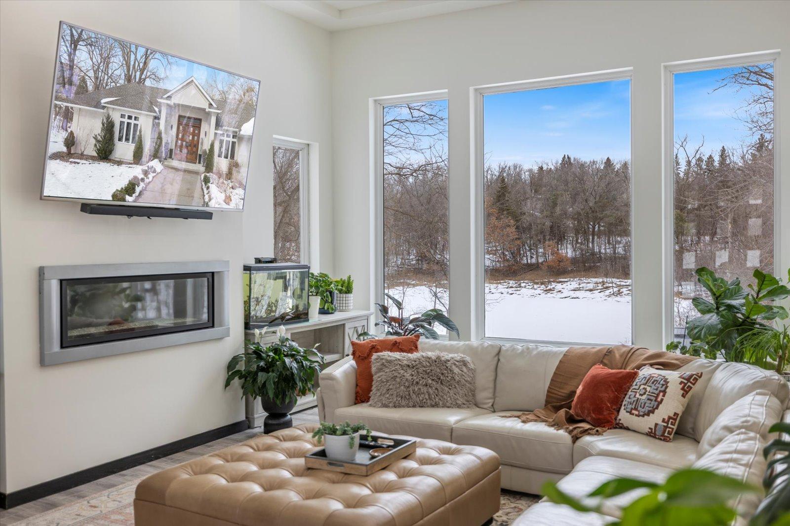 925 Cliff Road Eagan, MN 55123 - Photo 5 of 59