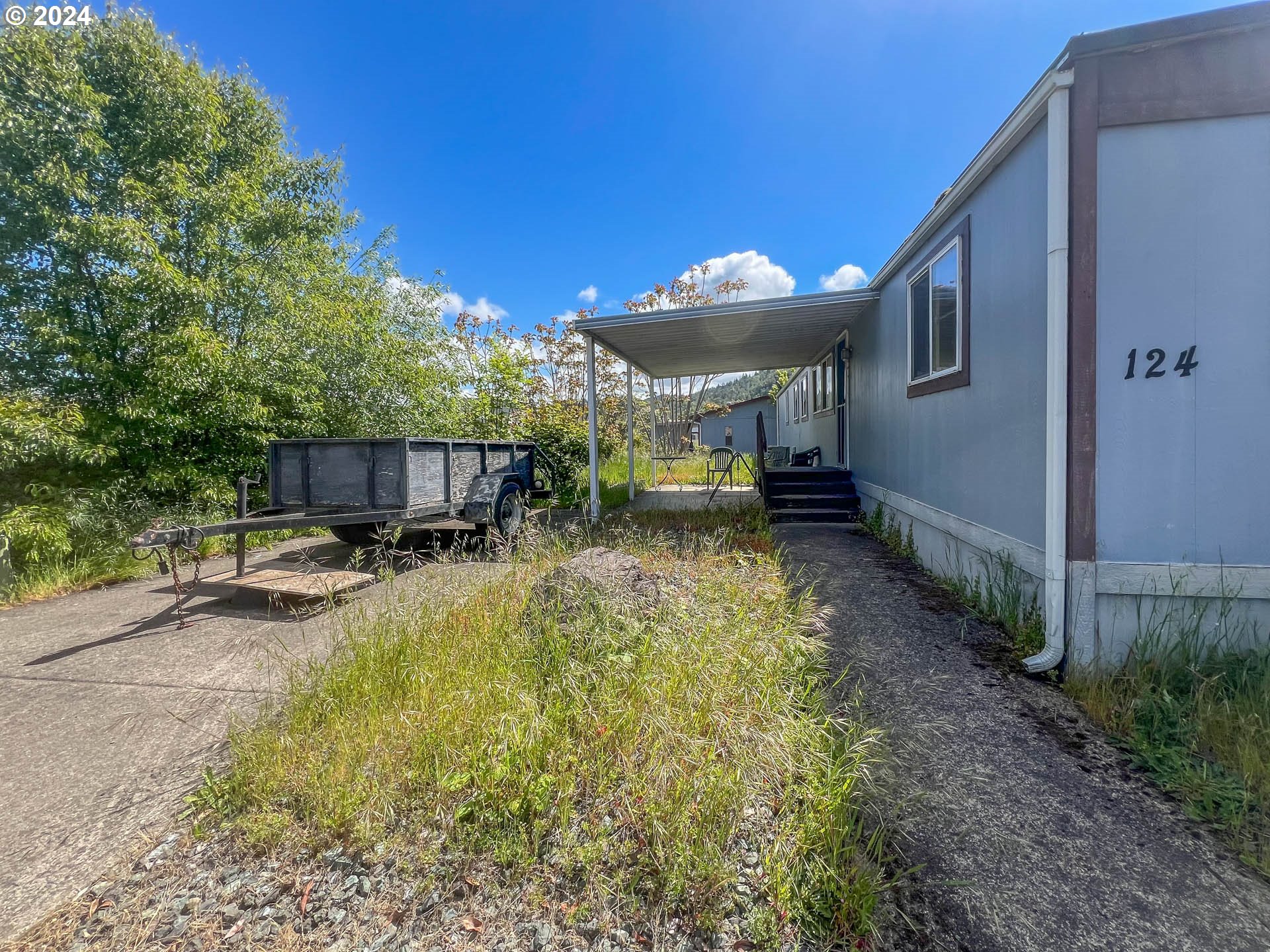 124 Estate Loop Winston, OR 97496 - Photo 3 of 21 Gallery Image 3
