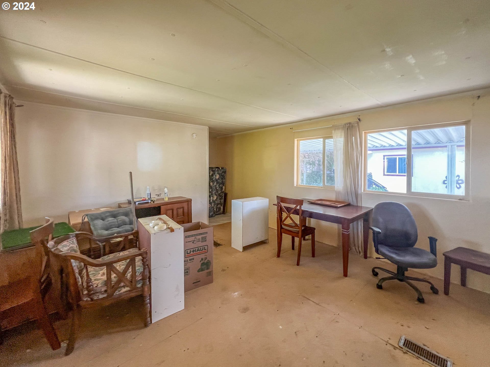 124 Estate Loop Winston, OR 97496 - Photo 6 of 21 Gallery Image 6