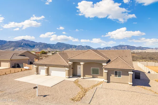 $490,000 | 4156 South Lois Lane, Sierra Vista, AZ 85650