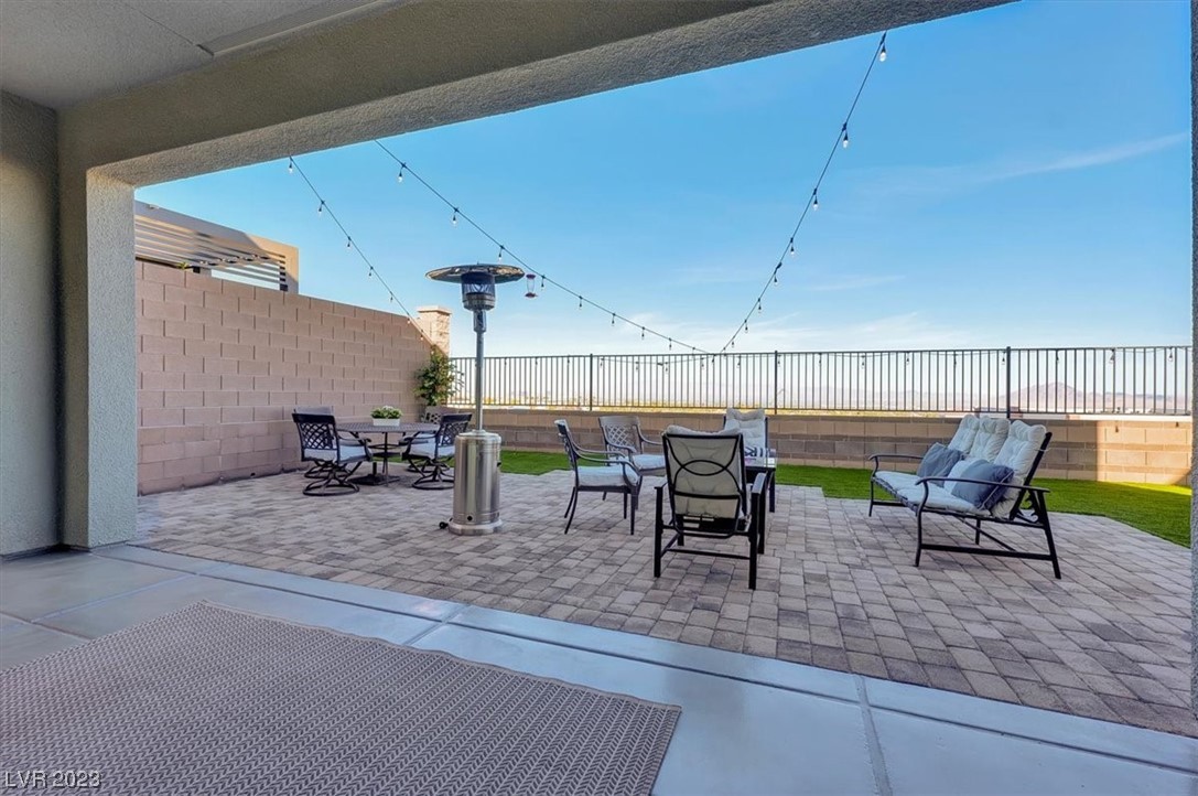 2170 Sunset Valley Street Henderson, NV 89052 - Photo 15 of 54
