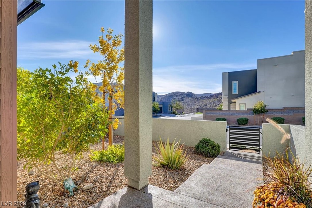 2170 Sunset Valley Street Henderson, NV 89052 - Photo 3 of 54