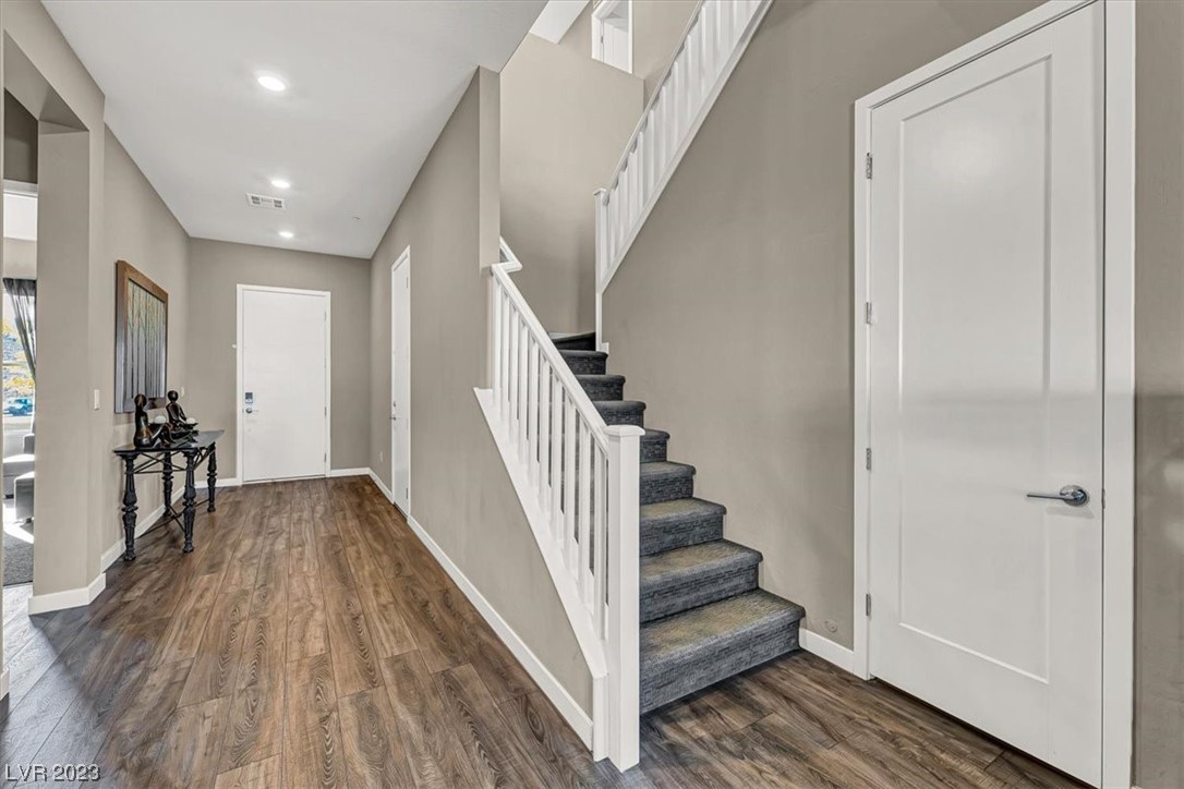 2170 Sunset Valley Street Henderson, NV 89052 - Photo 5 of 54