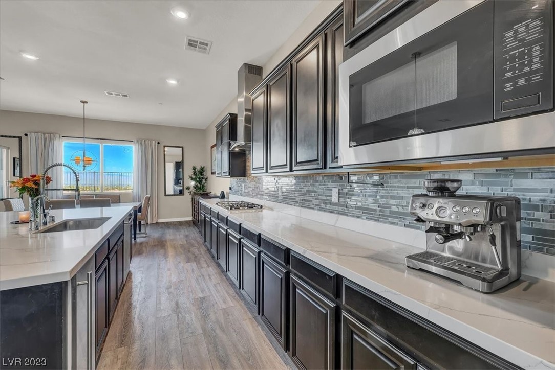 2170 Sunset Valley Street Henderson, NV 89052 - Photo 10 of 54