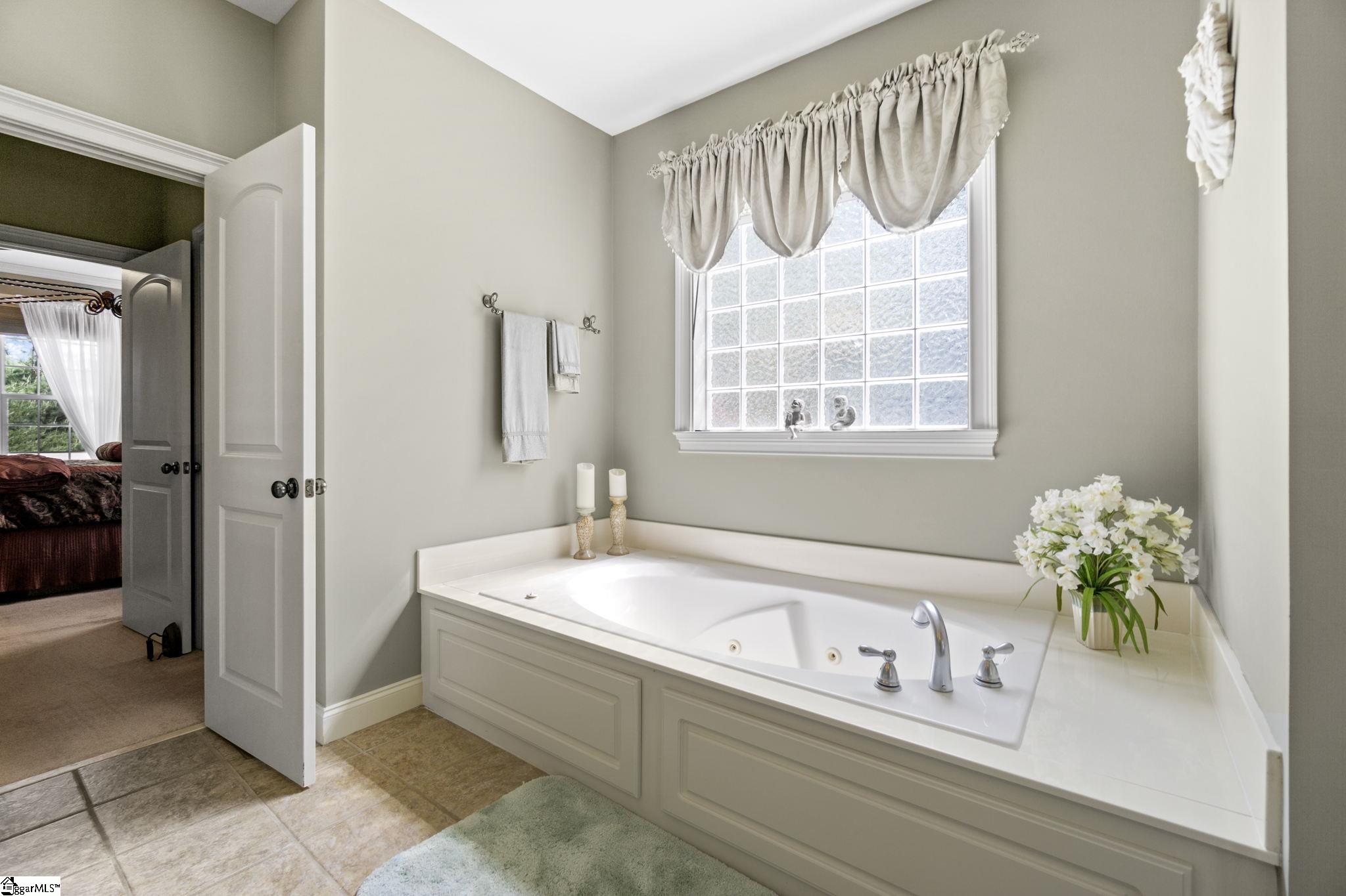 208 Jocassee Ridge Way Salem, SC 29676 - Photo 13 of 32 Gallery Image 13