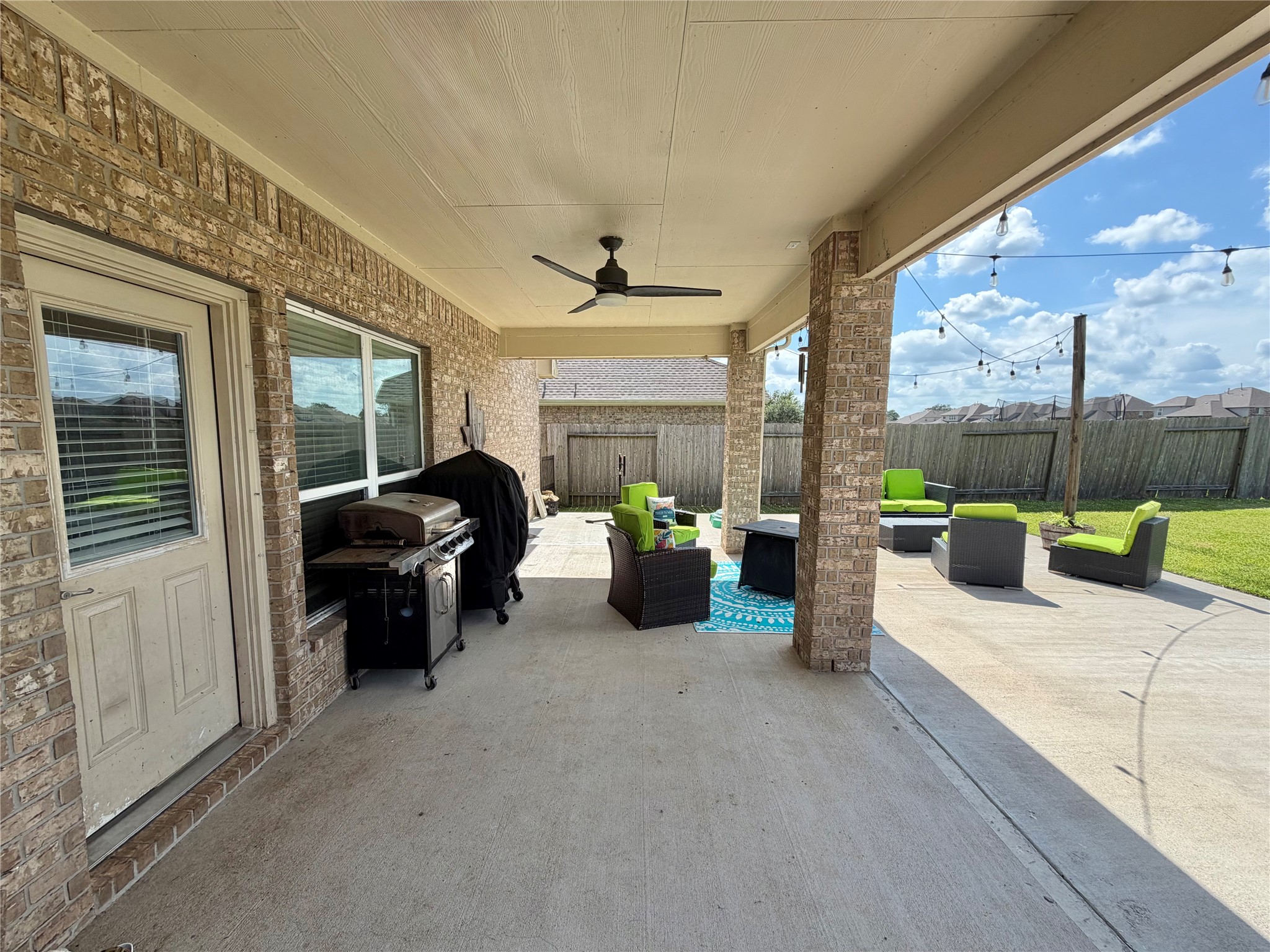 1217 Laurel Loop Angleton, TX 77515 - Photo 43 of 50