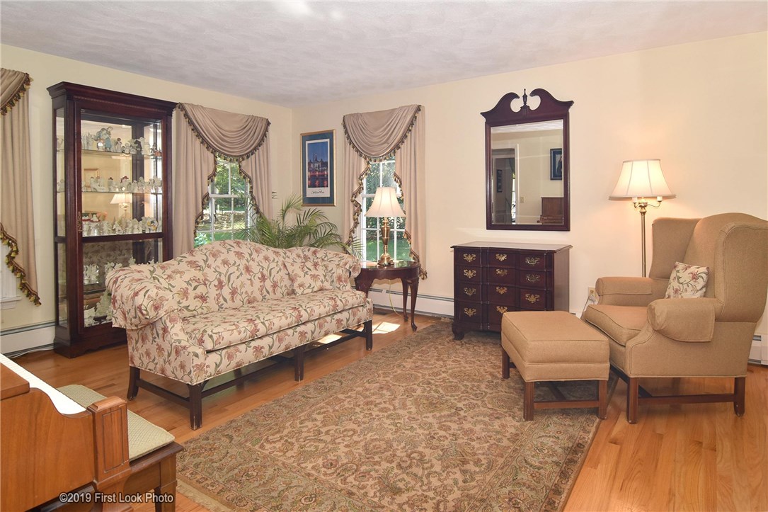 78 Ashland Road Scituate, RI 02857 - Photo 3 of 40