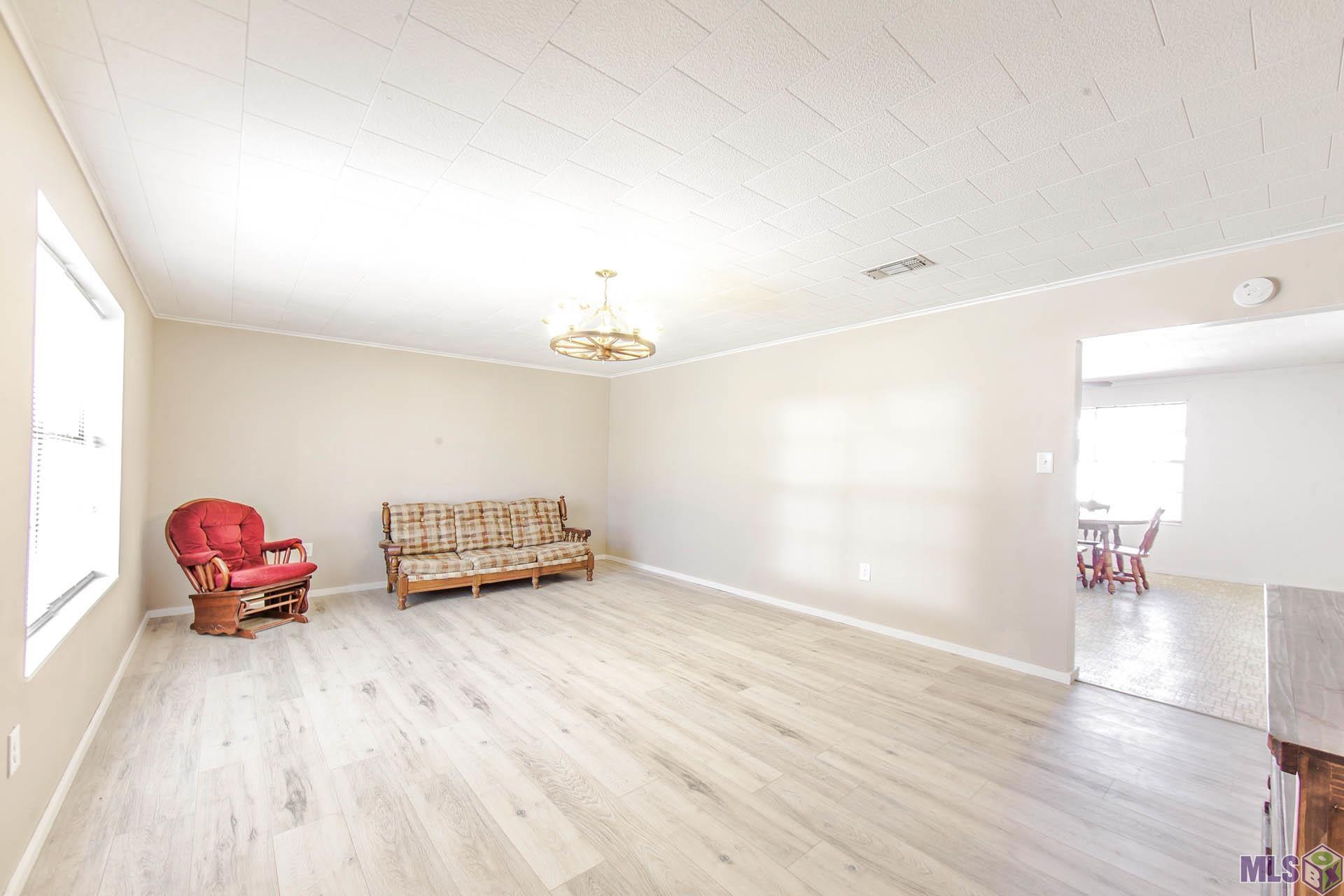373 Chester Lee Street Larose, LA 70373 - Photo 2 of 14 Living Room