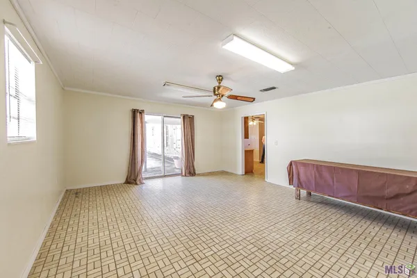 $189,000 | 373 Chester Lee Street, Larose, LA 70373