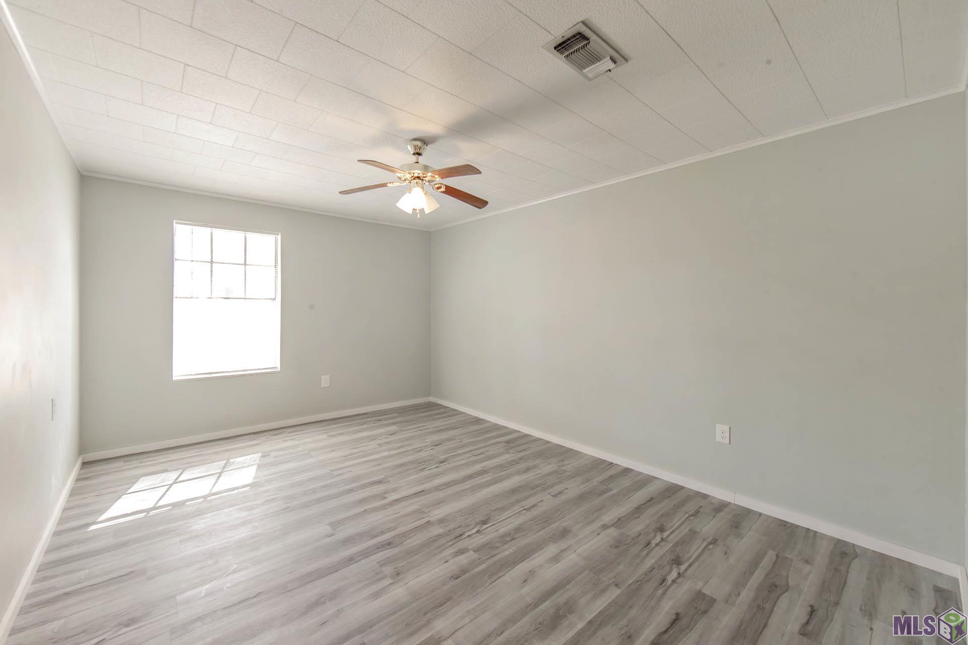 373 Chester Lee Street Larose, LA 70373 - Photo 8 of 14