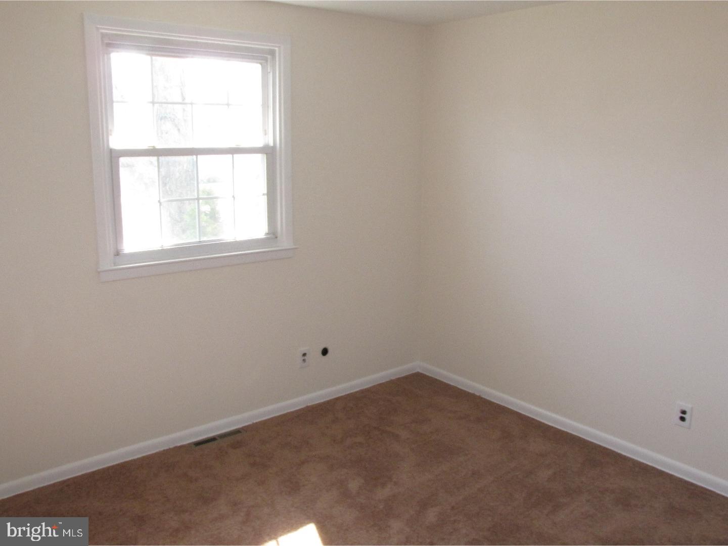 471 Byron Road Warminster, PA 18974 - Photo 11 of 19