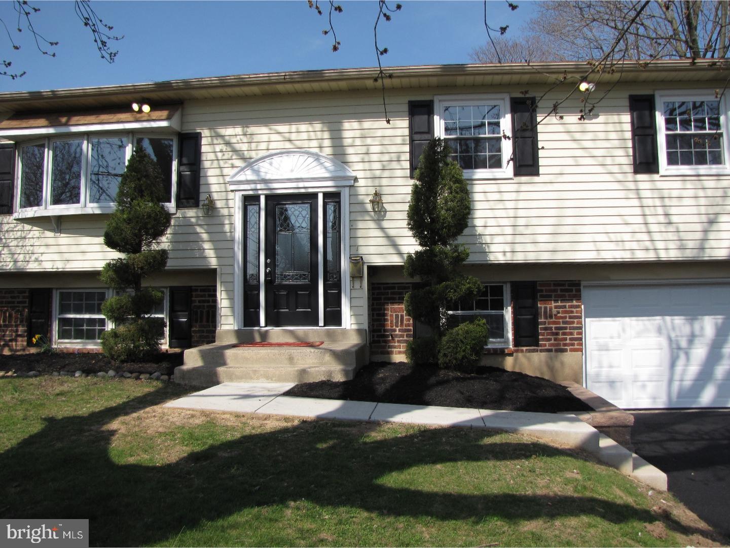 471 Byron Road Warminster, PA 18974 - Photo 2 of 19