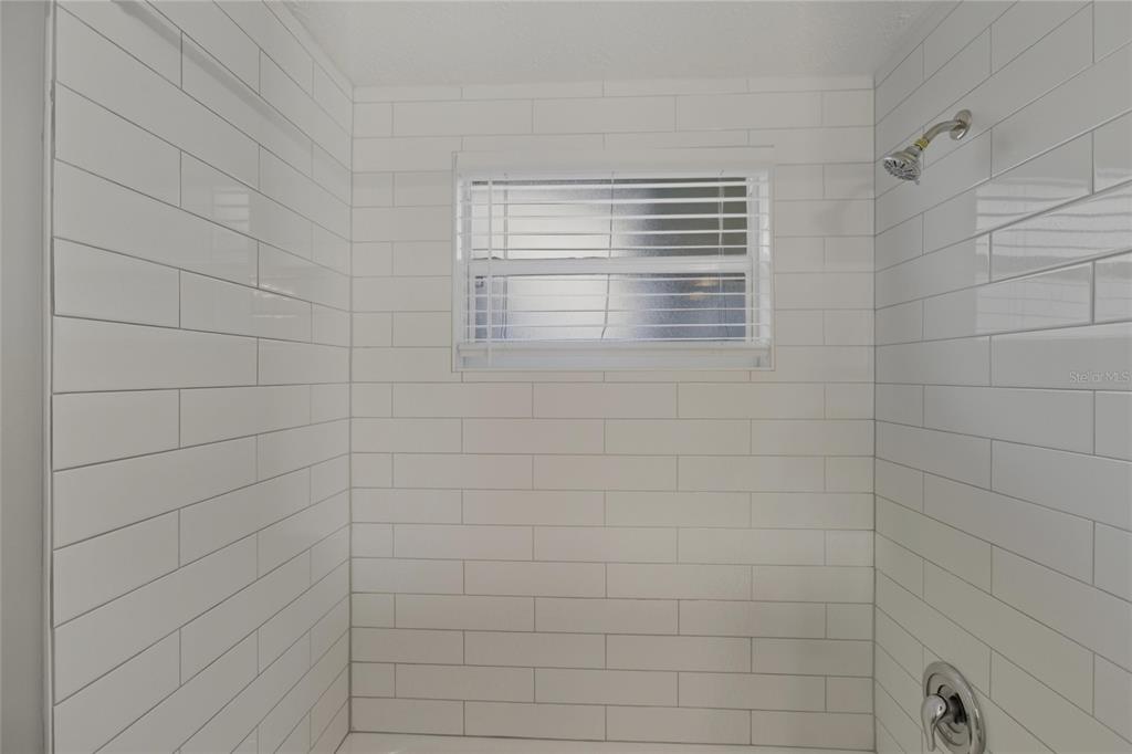 101 Oberlin Road Venice, FL 34293 - Photo 19 of 27