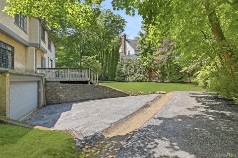 $1,800,000 | 14 Overhill Road, New Rochelle, NY 10804