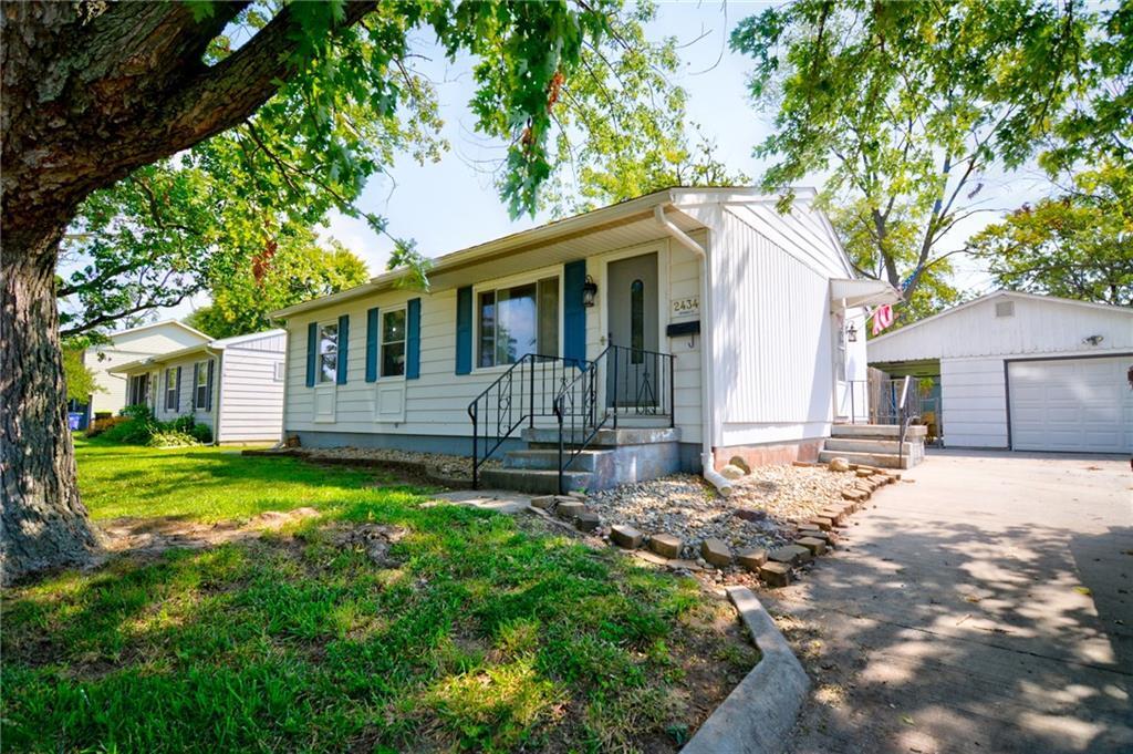 2434 Quail Drive Decatur, IL 62521 - Photo 1 of 1 Gallery Image 1