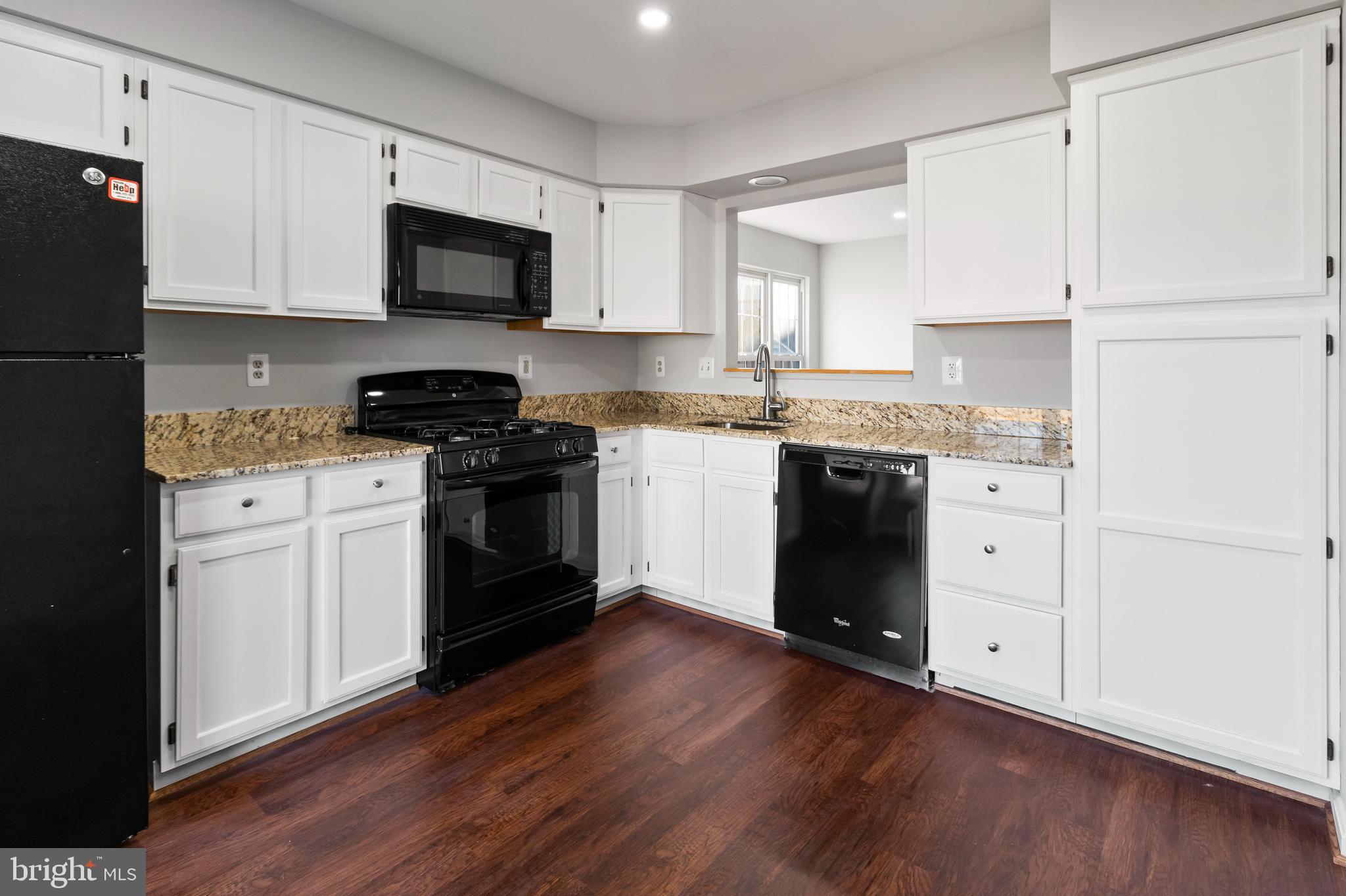 9943 Raintree Way Clinton, MD 20735 - Photo 6 of 28