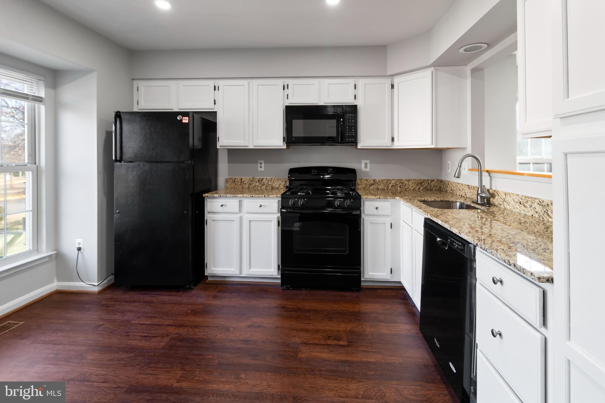 9943 Raintree Way Clinton, MD 20735 - Photo 7 of 28