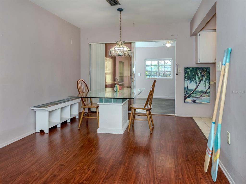 424 Center Road Venice, FL 34285 - Photo 8 of 65 Gallery Image 8