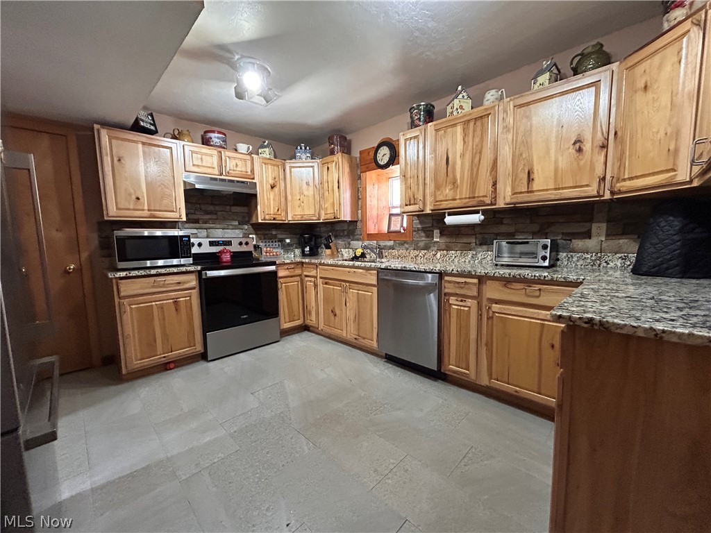 3593 Moore Fork Road Duck, WV 25063 - Photo 9 of 48