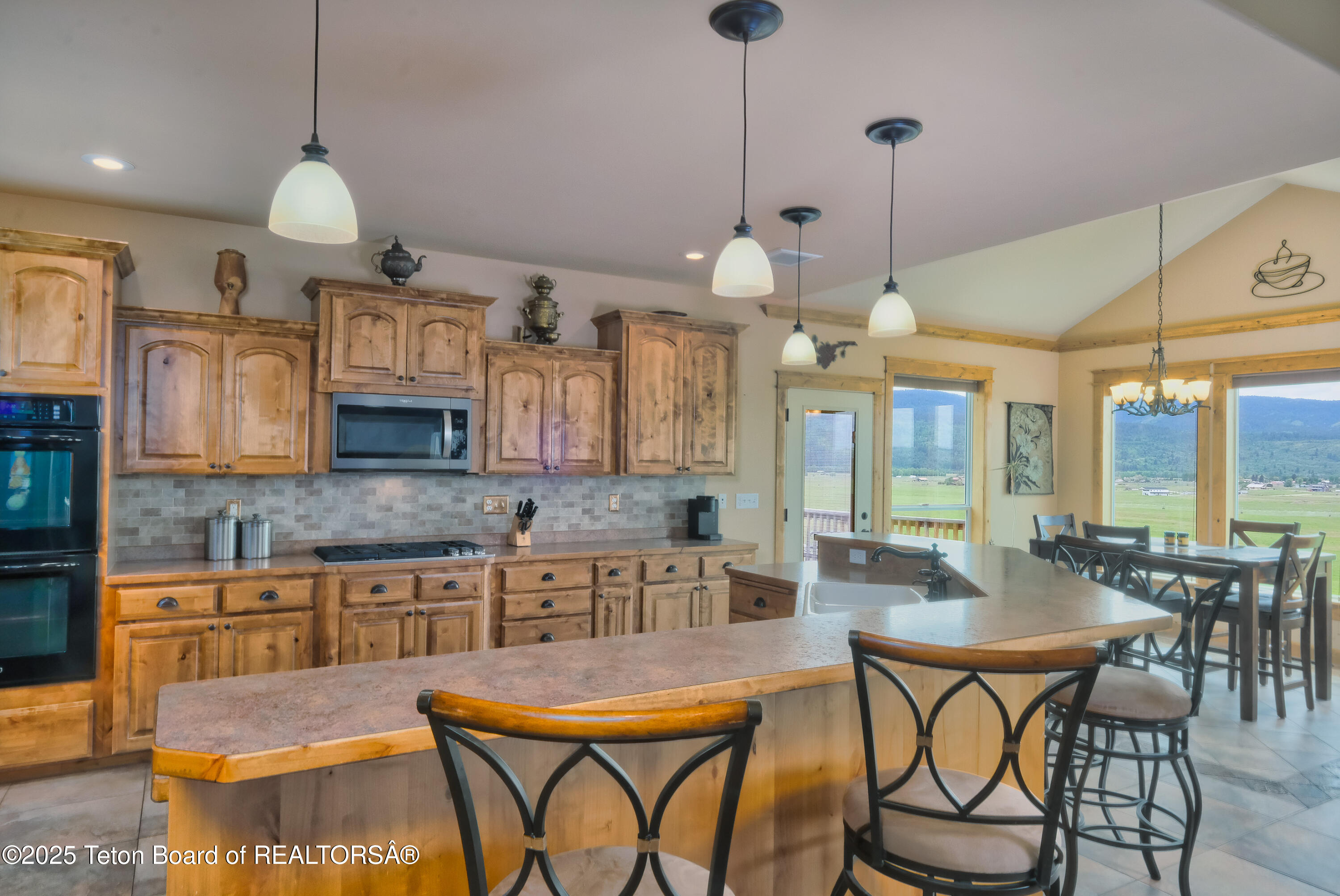 280 Cedar Circle Swan Valley, ID 83449 - Photo 6 of 32 6_280 Cedar Circle_For MLS-26