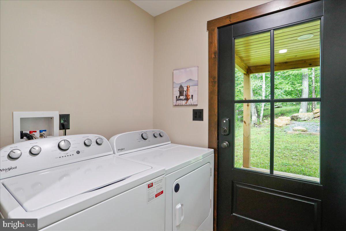 130 Lodestone Way Oakland, MD 21550 - Photo 25 of 47 a utility room with dryer and washer