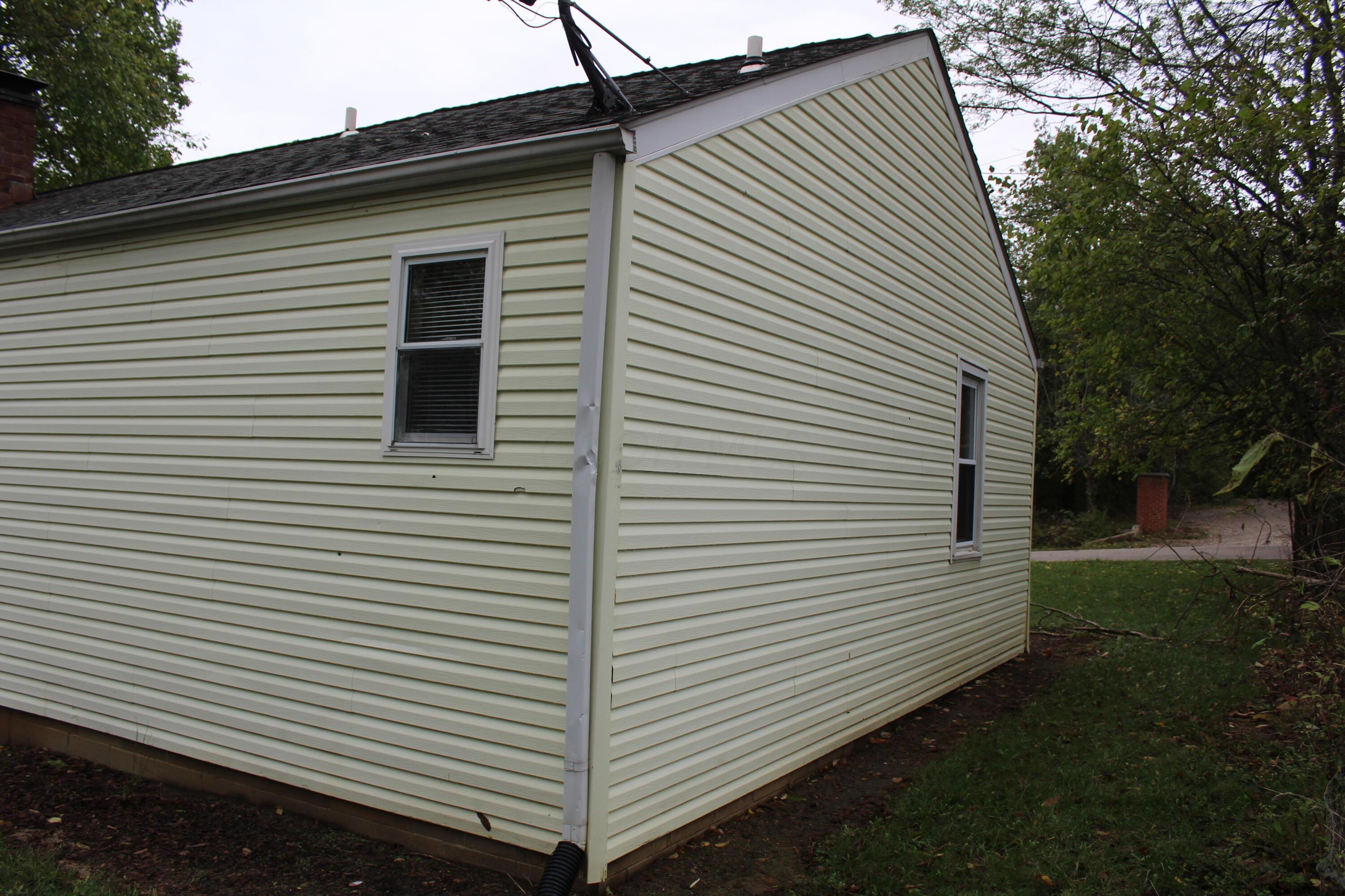6757 Zane Trail Road Circleville, OH 43113 - Photo 4 of 29 IMG_9795