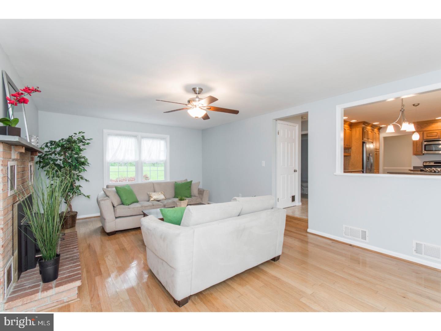 223 Spring Run Lane Downingtown, PA 19335 - Photo 10 of 25 Family Room
