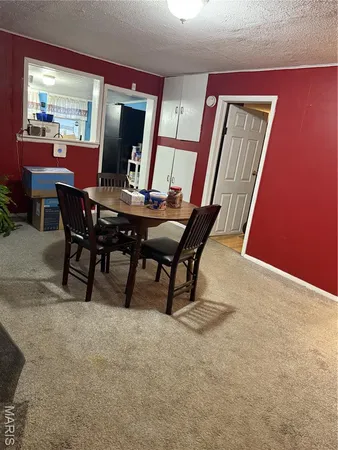 $69,900 | 124 East 7th Street, Roxana, IL 62084