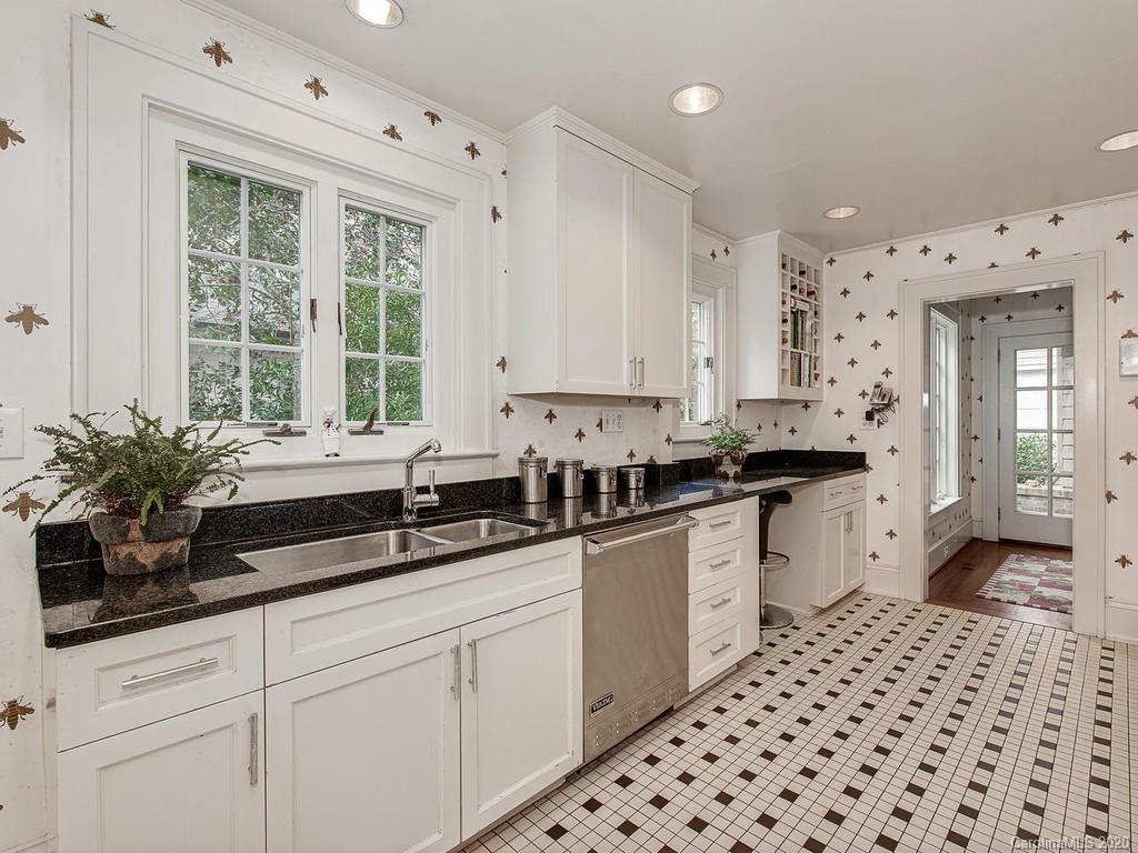 2161 Norton Road Charlotte, NC 28207 - Photo 10 of 32 Gallery Image 10
