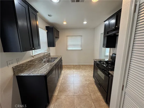 $699,950 | 863 North Workman Street, San Fernando, CA 91340