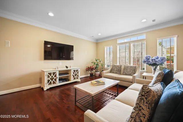 $689,900 | 61 Pate Drive, Middletown, NJ 07748