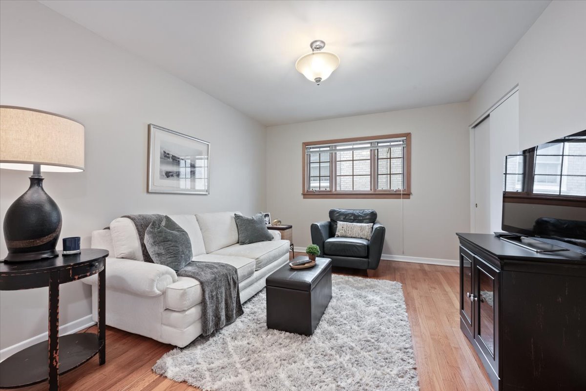 9242 Ridgeway Avenue Evanston, IL 60203 - Photo 14 of 30