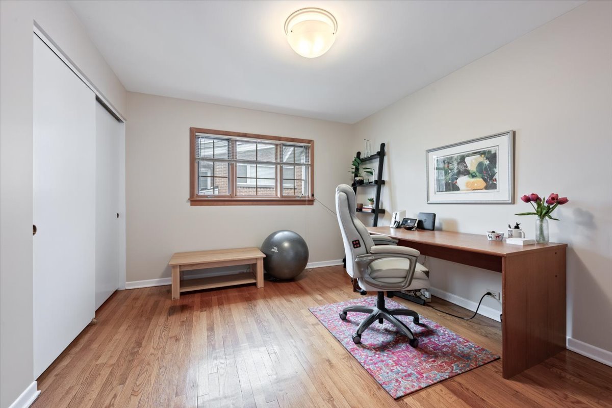 9242 Ridgeway Avenue Evanston, IL 60203 - Photo 15 of 30