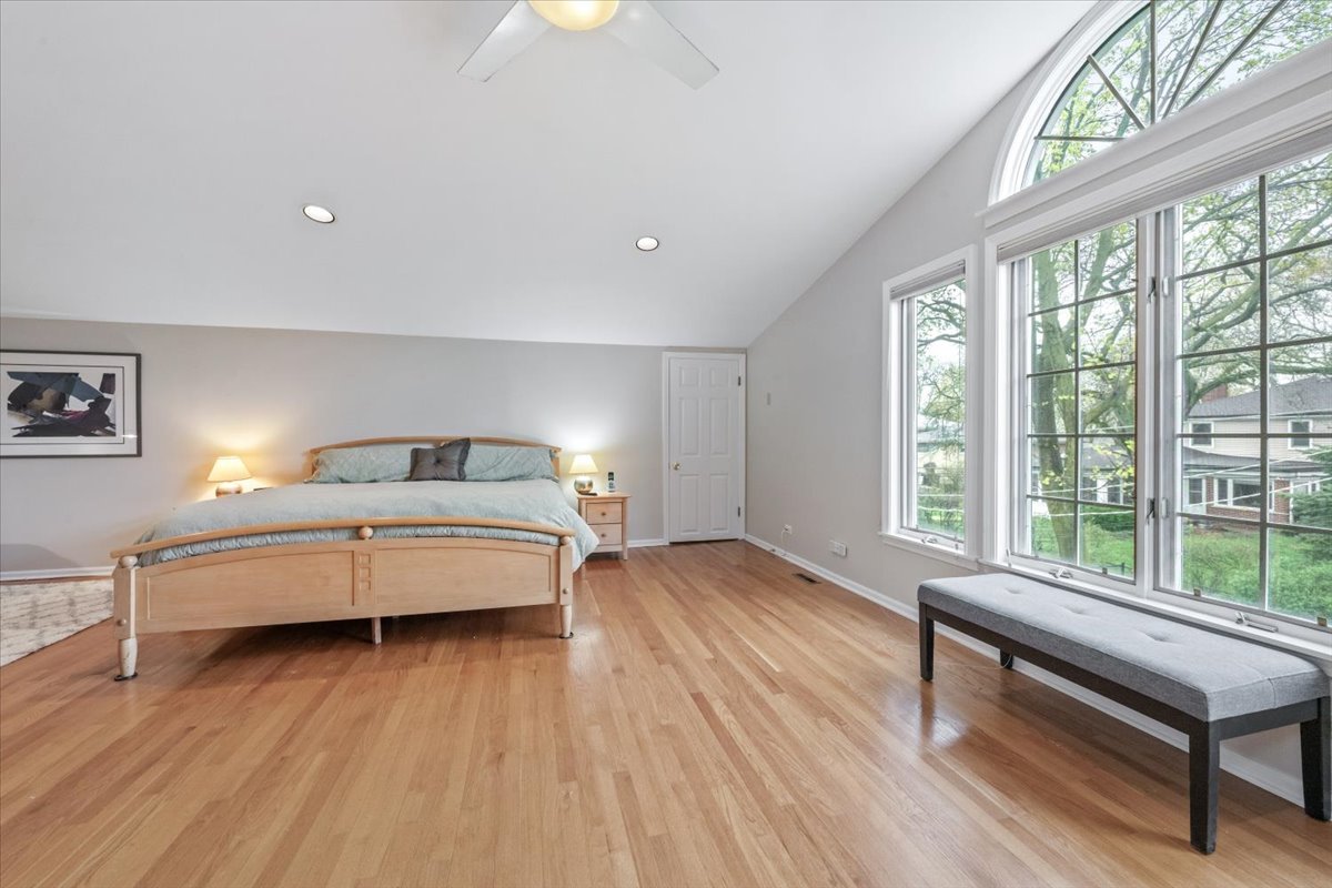 9242 Ridgeway Avenue Evanston, IL 60203 - Photo 18 of 30