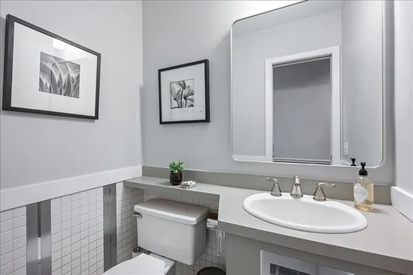 $879,000 | 9242 Ridgeway Avenue, Evanston, IL 60203