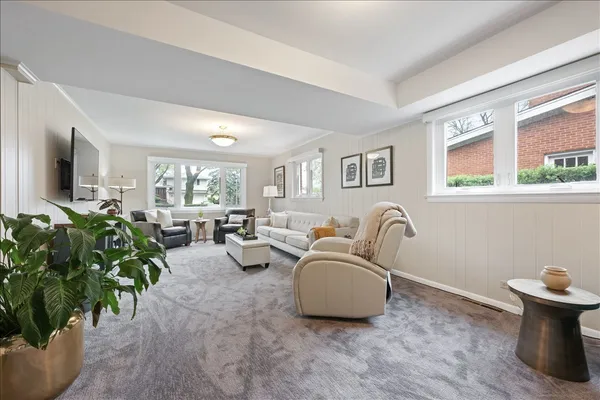 $879,000 | 9242 Ridgeway Avenue, Evanston, IL 60203