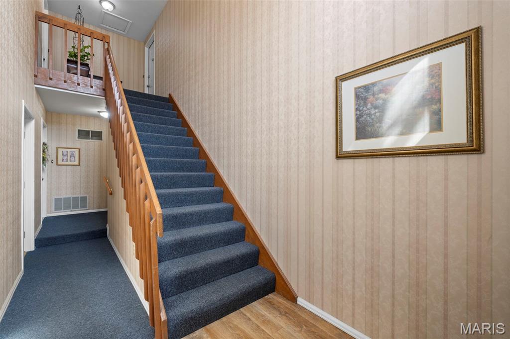 705 Lofty Point Drive, Unit A Ballwin, MO 63021 - Photo 4 of 45