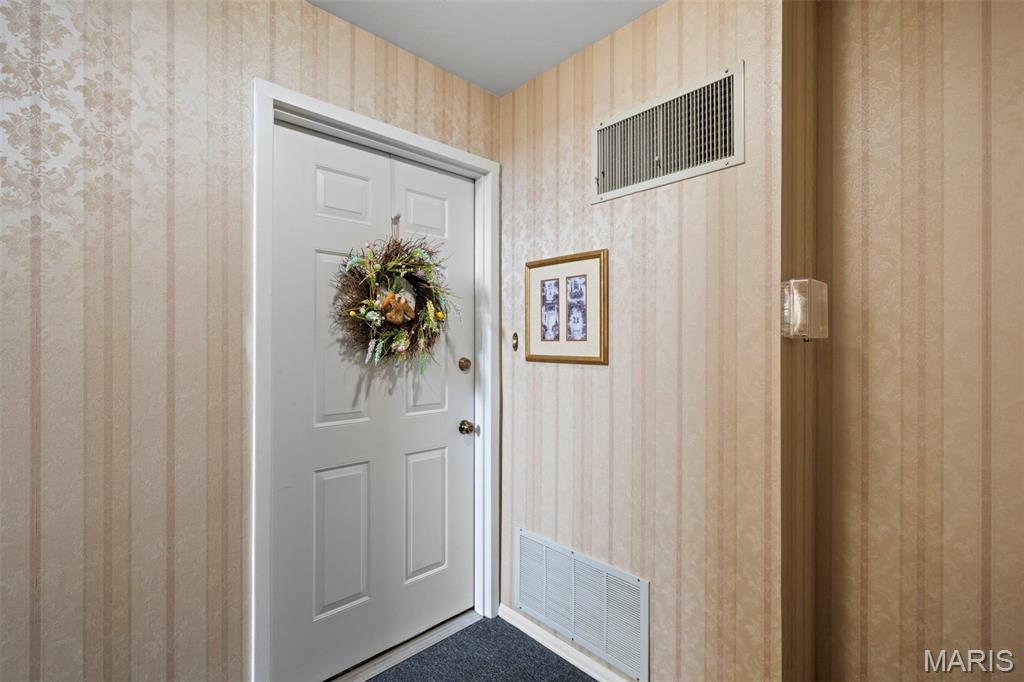 705 Lofty Point Drive, Unit A Ballwin, MO 63021 - Photo 6 of 45